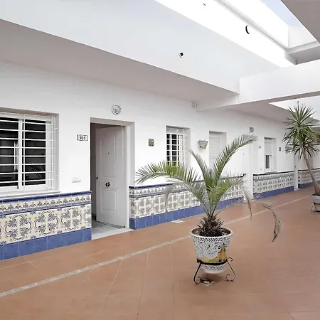 Moderno En El Centro Con A&c 6 Pax *