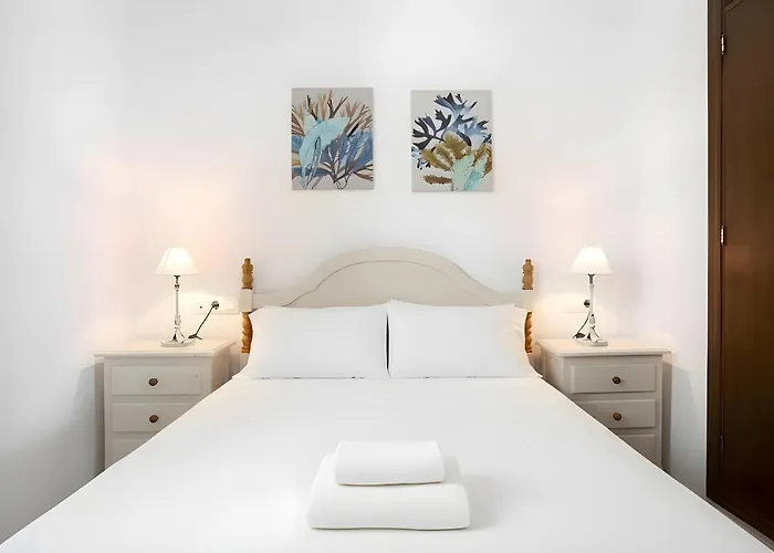 Moderno En El Centro Con A&c 6 Pax *